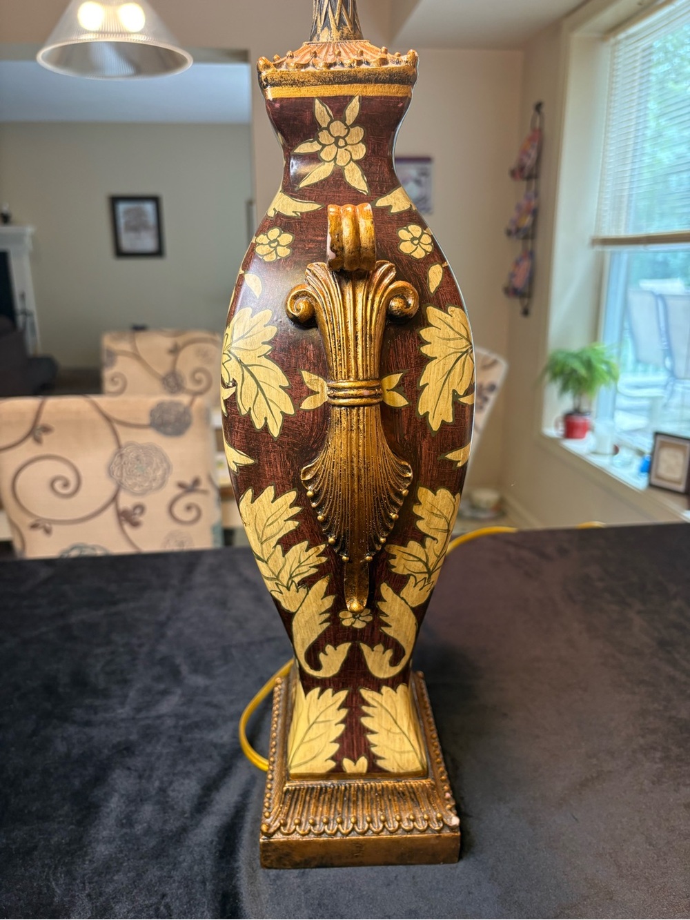 Vintage Chinoiserie Style Urn Table Lamp - Picture 4 of 12